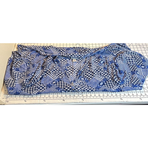 Catherines Womens 4X Blue White Geometric Boho Patchwork Top Boho Rayon Long Slv - Picture 7 of 7